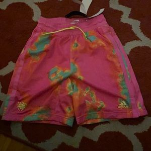 Size s adidas basketball !